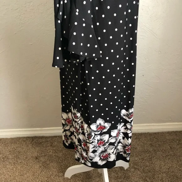 Sandra Darren Polka Dot Shift Dress with Floral Bottom 14 Black White Red - Picture 3 of 15
